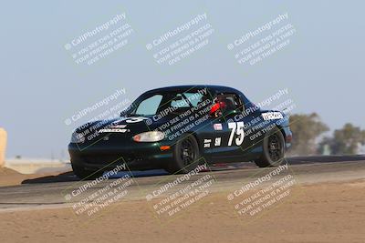 media/Oct-15-2023-CalClub SCCA (Sun) [[64237f672e]]/Group 4/Qualifying/